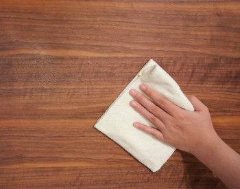 Cách bảo quản lịch gỗ chữ Phúc bền đẹp, giữ phúc khí dài lâu